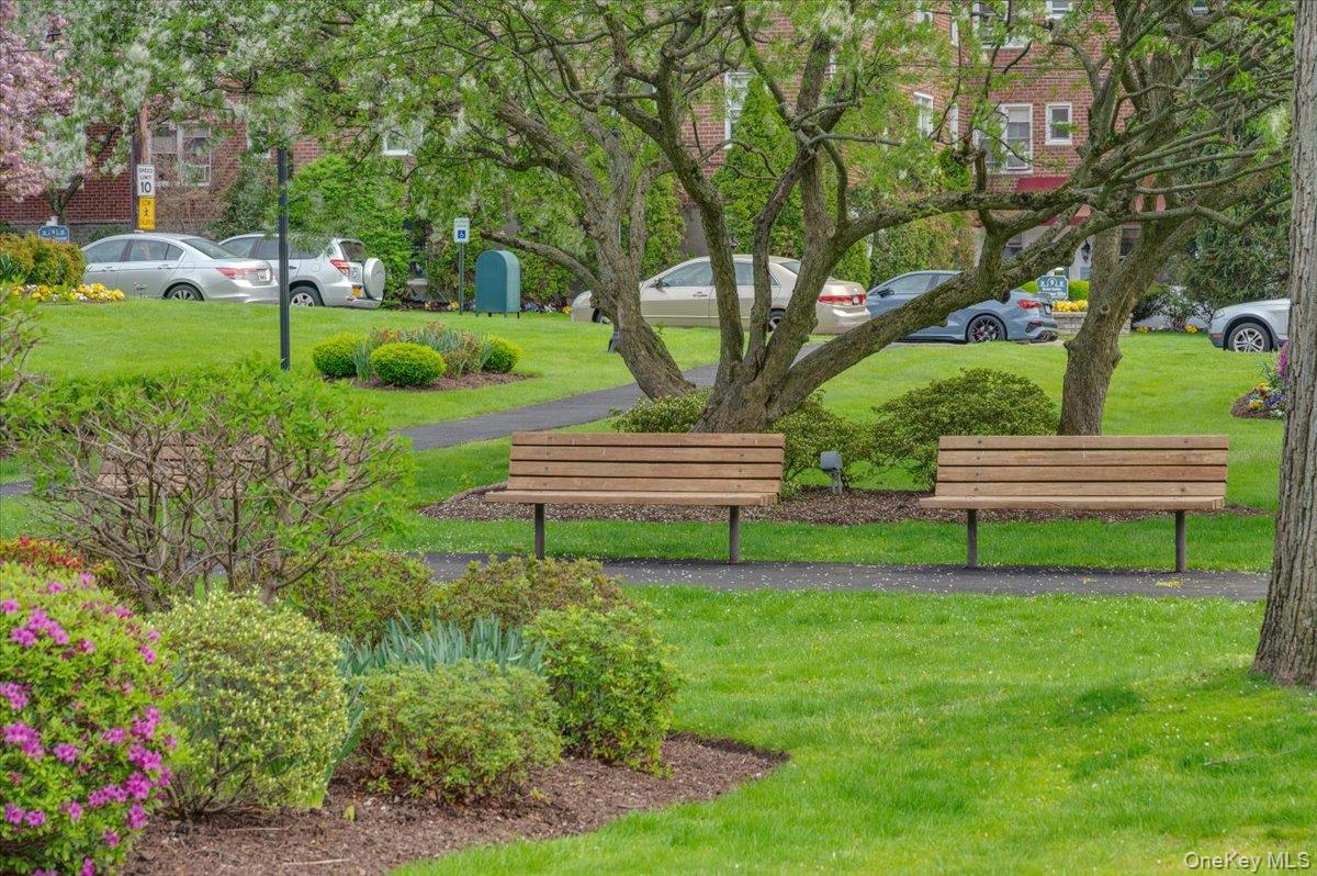 13 Bryant Crescent Unit: 2K