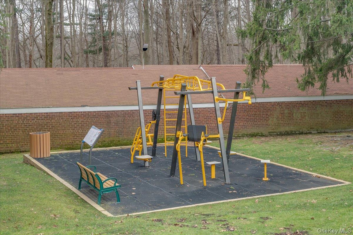 13 Bryant Crescent Unit: 2K