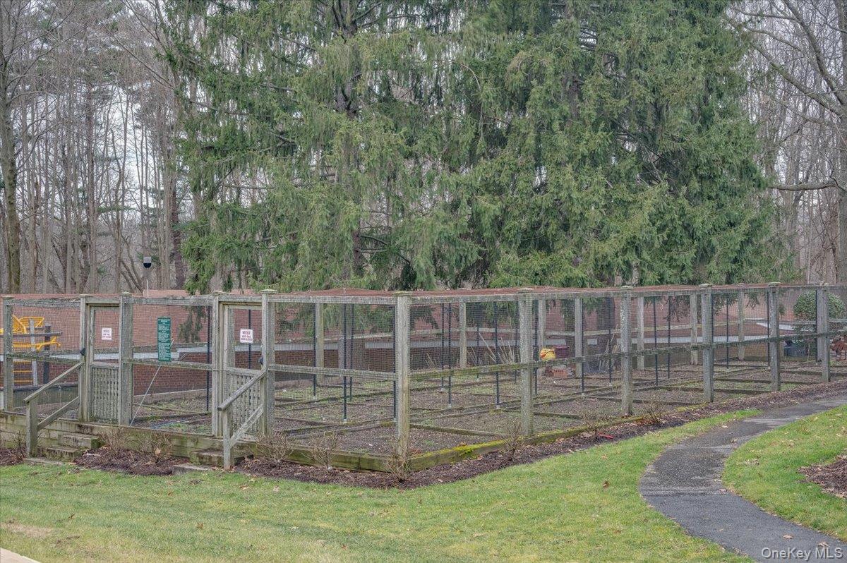 13 Bryant Crescent Unit: 2K