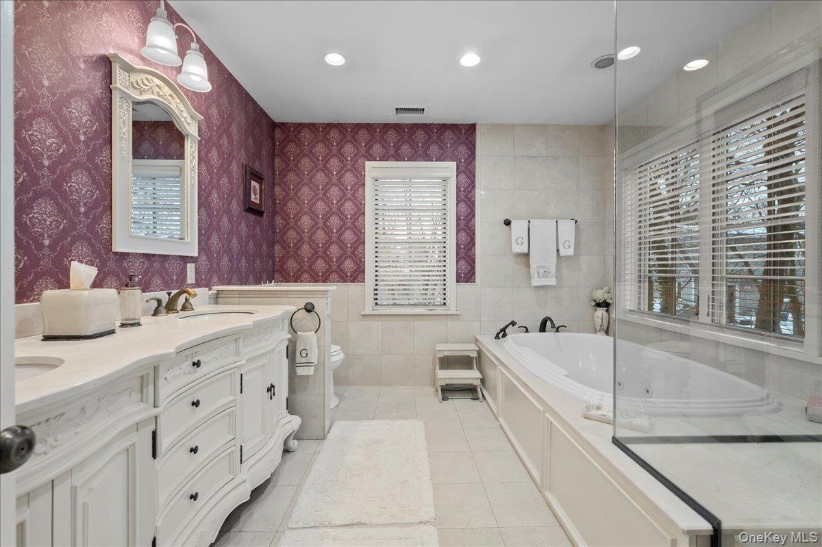 194 Hickory Grove Drive E