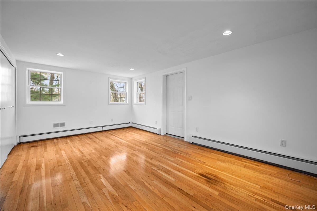 981 Green Meadow Lane