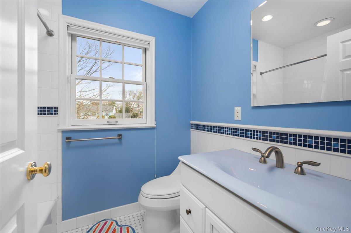 981 Green Meadow Lane