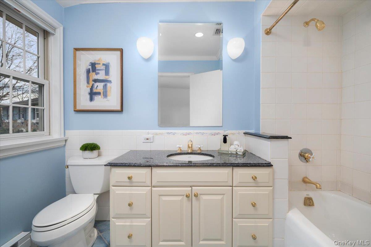 981 Green Meadow Lane