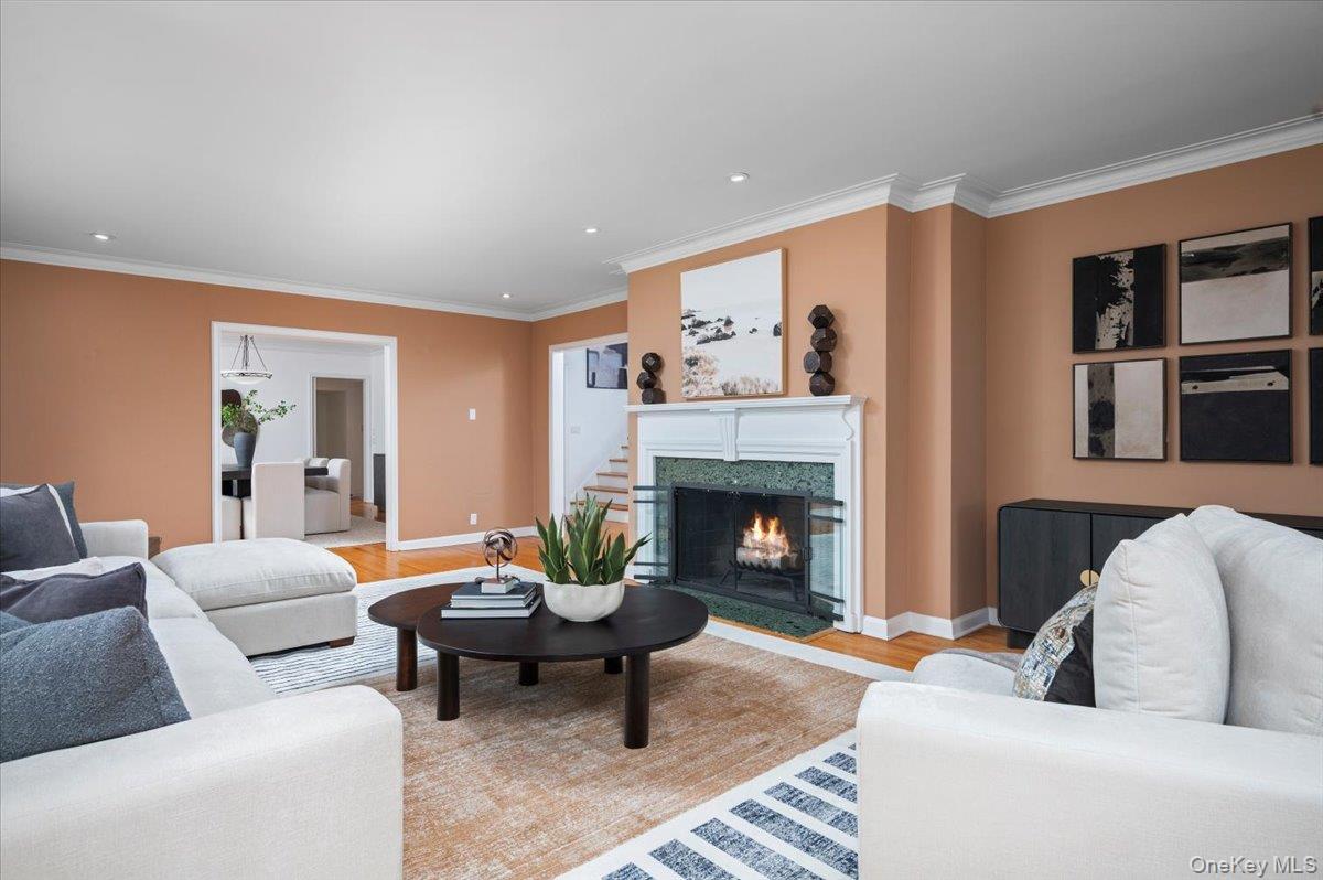 981 Green Meadow Lane