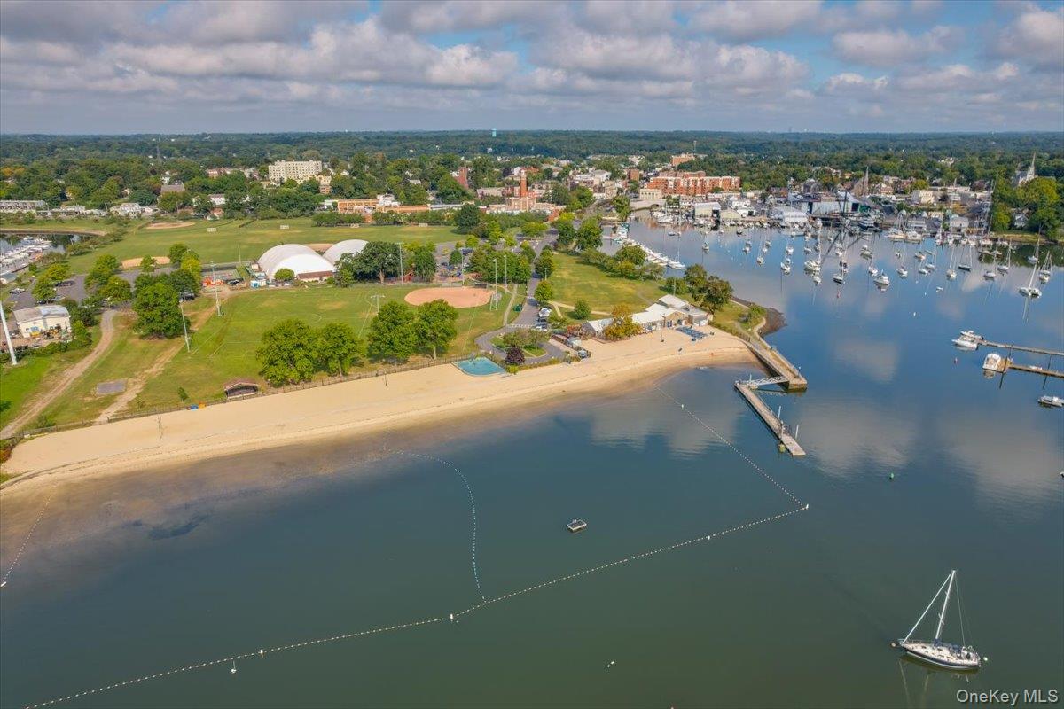 981 Green Meadow Lane