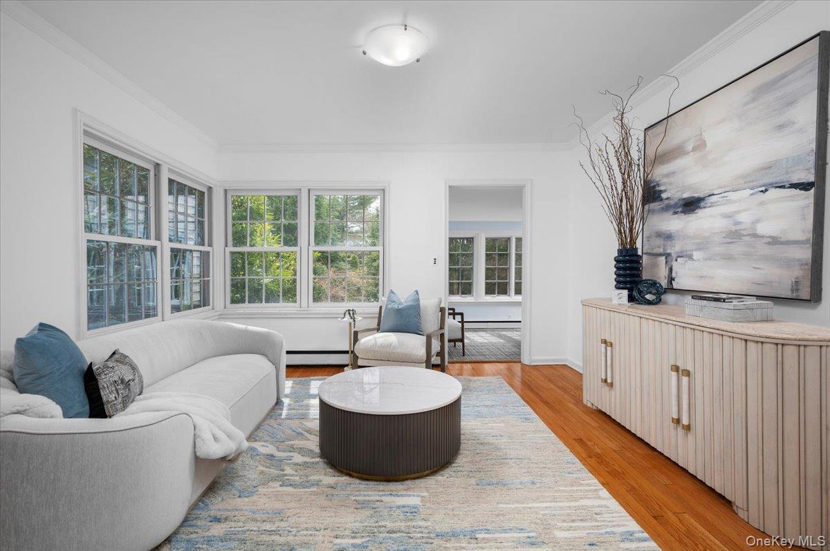 981 Green Meadow Lane