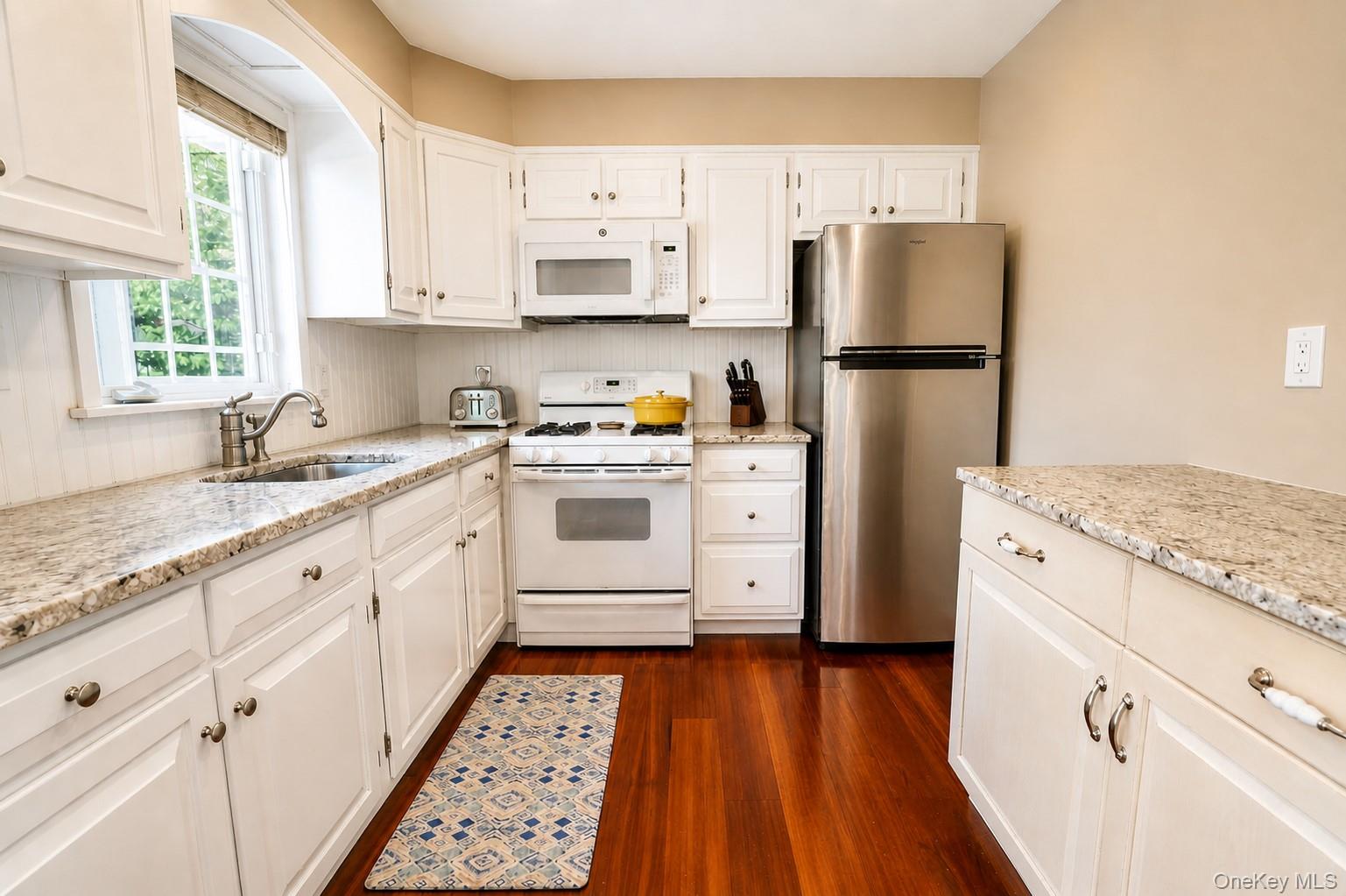 8 Seneca Avenue