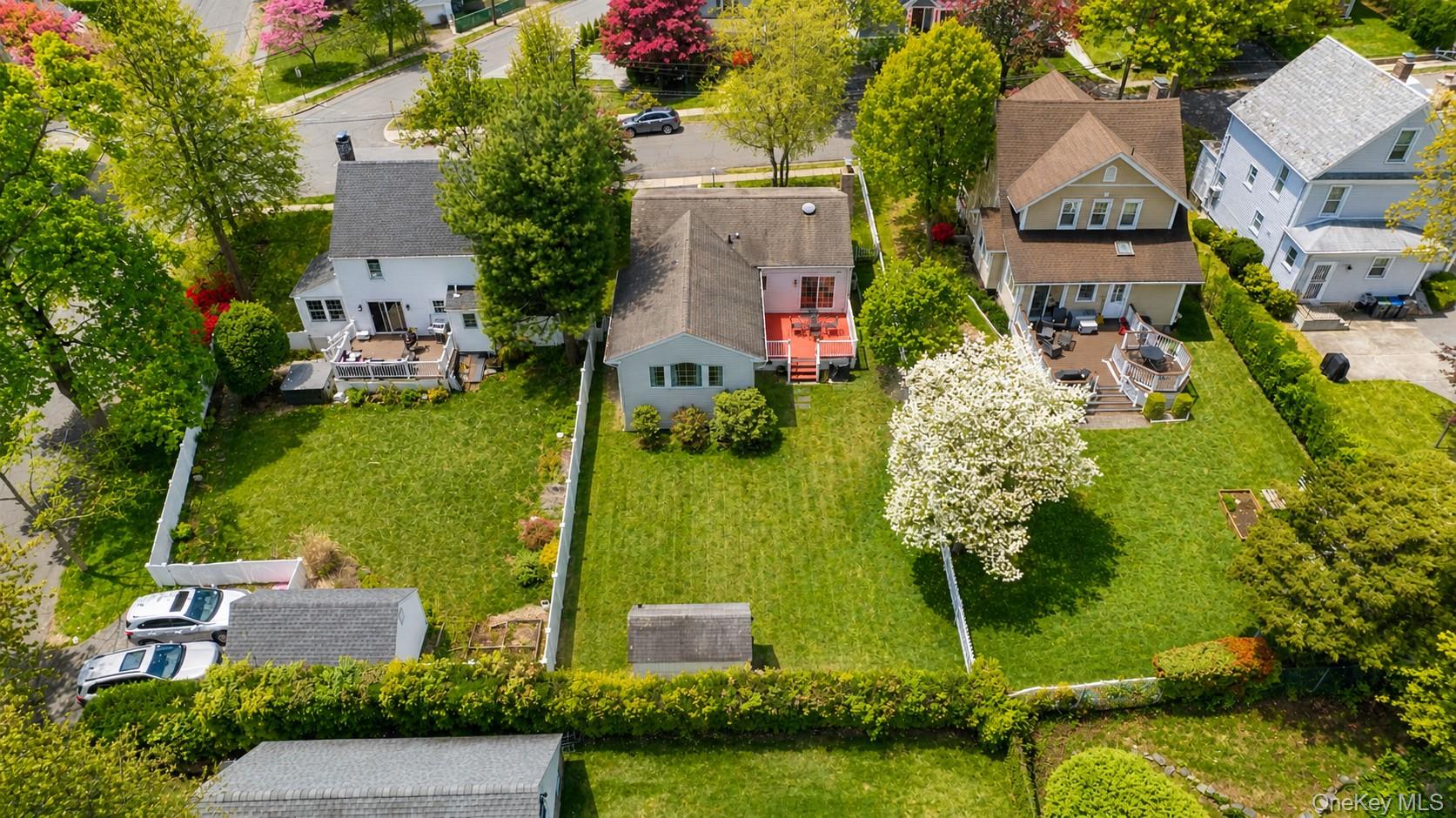 8 Seneca Avenue