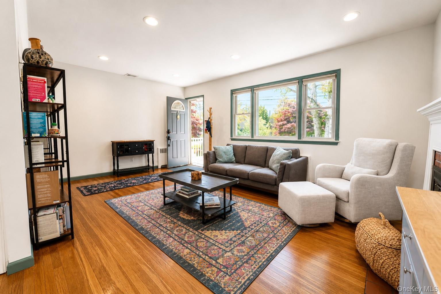 8 Seneca Avenue