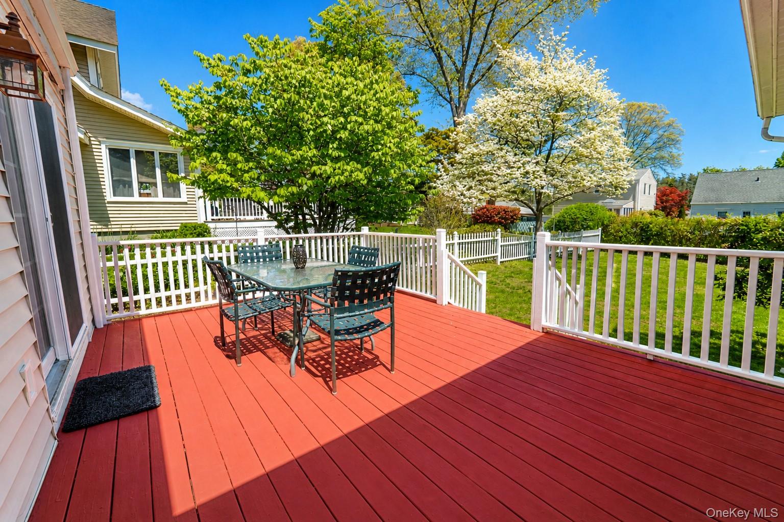 8 Seneca Avenue