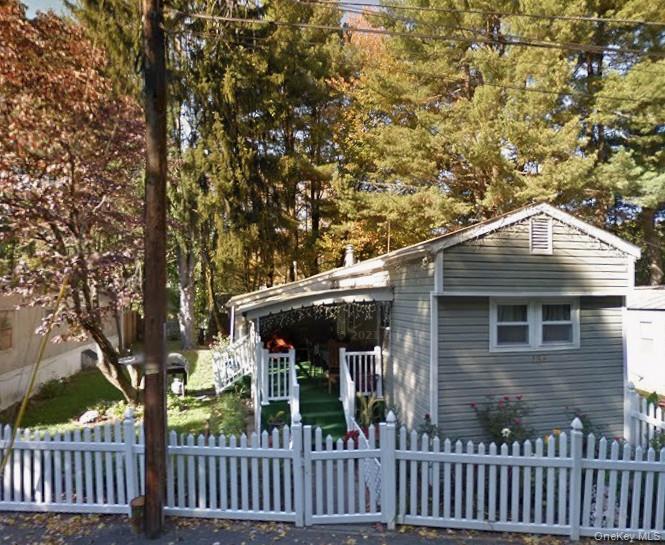 136 Quaker Rd Trailer Park Trailer