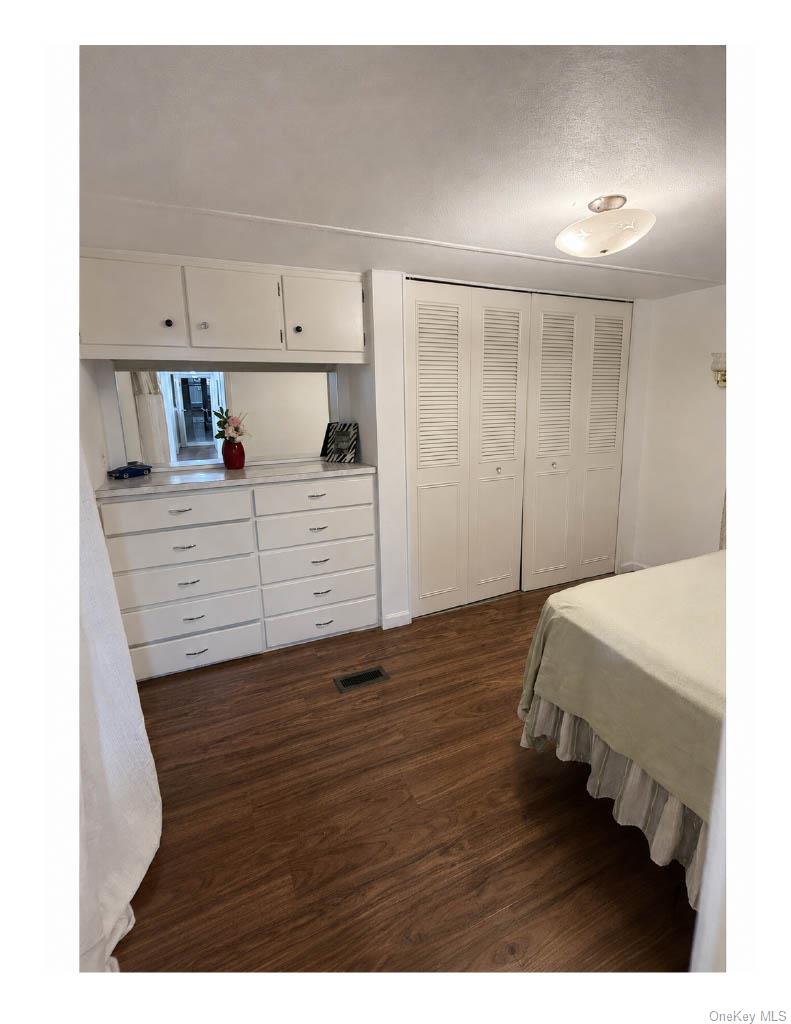 136 Quaker Rd Trailer Park Trailer