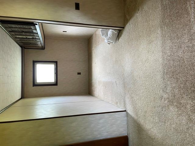 100 Decker Road Unit: 2