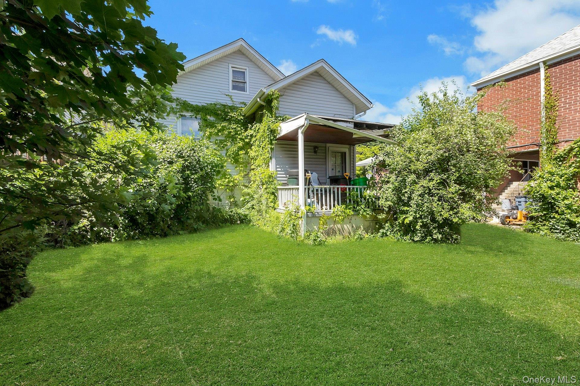91 Clove Avenue