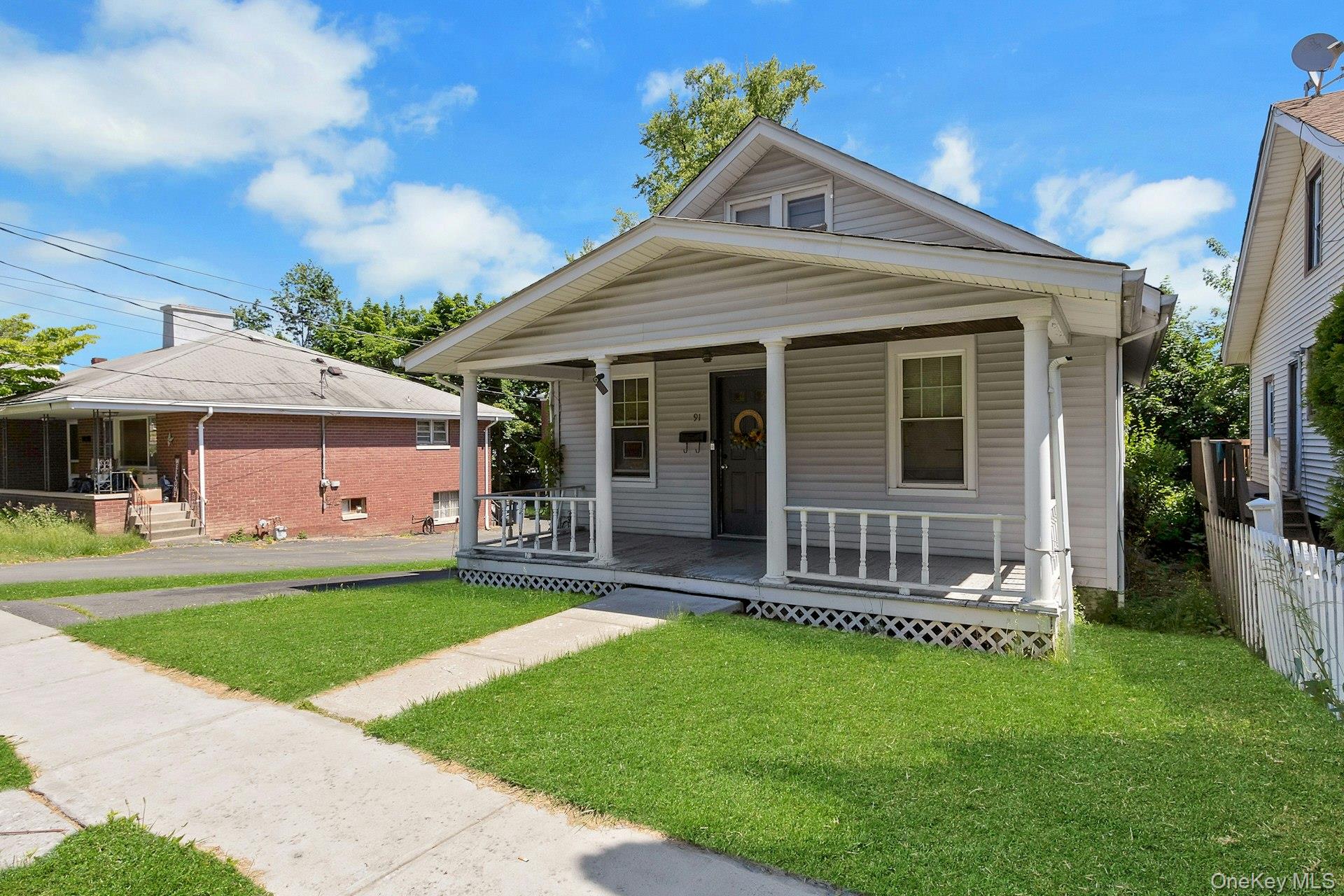 91 Clove Avenue