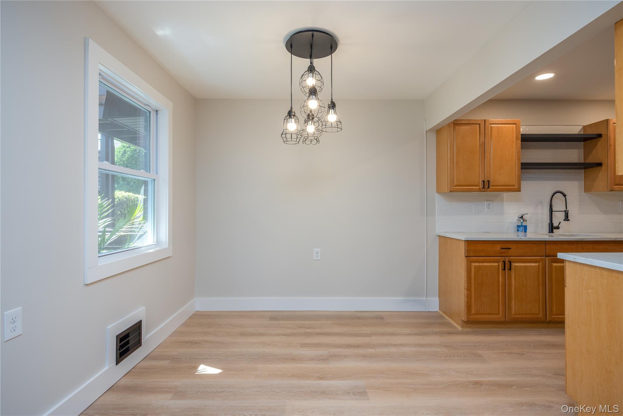 145 New Holland Village