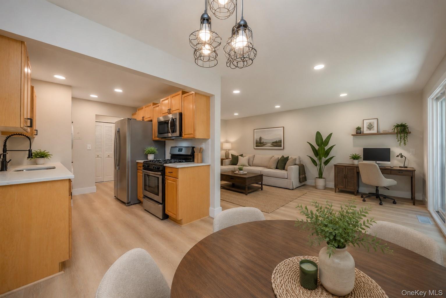 145 New Holland Village