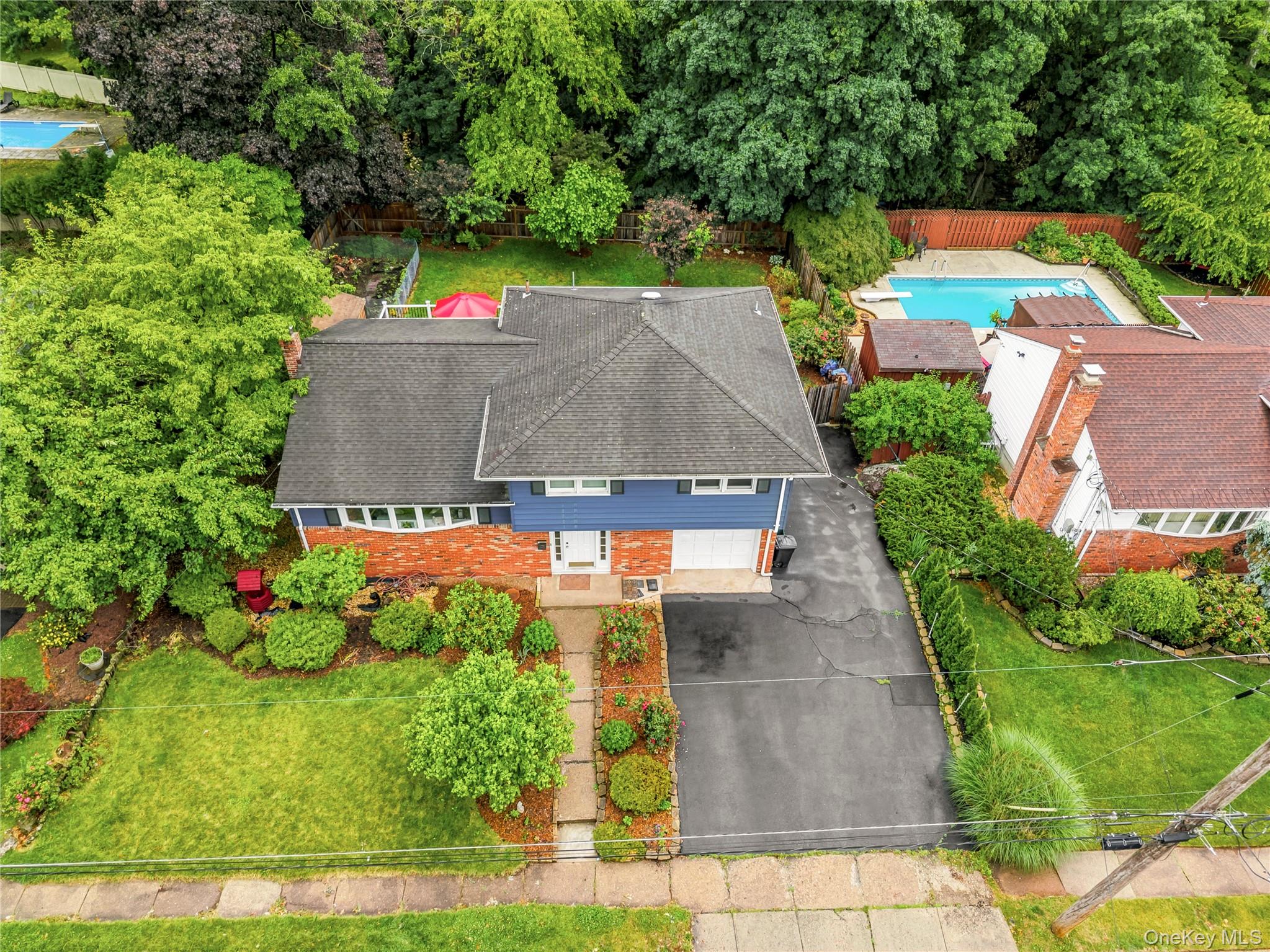 4 Forest Knoll Drive