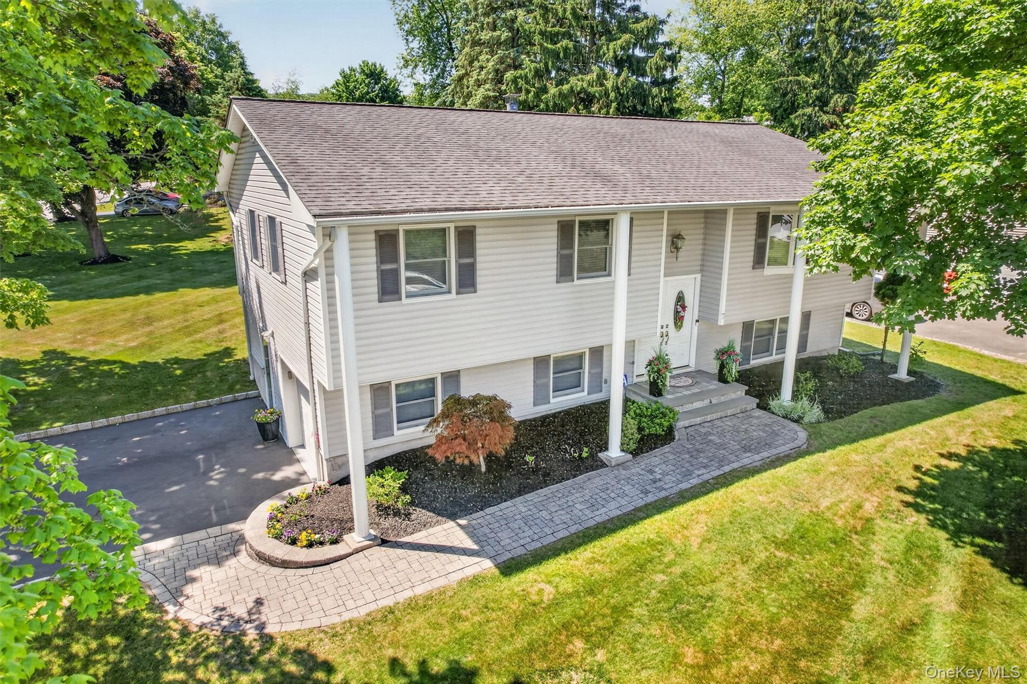 7 Stander Lane