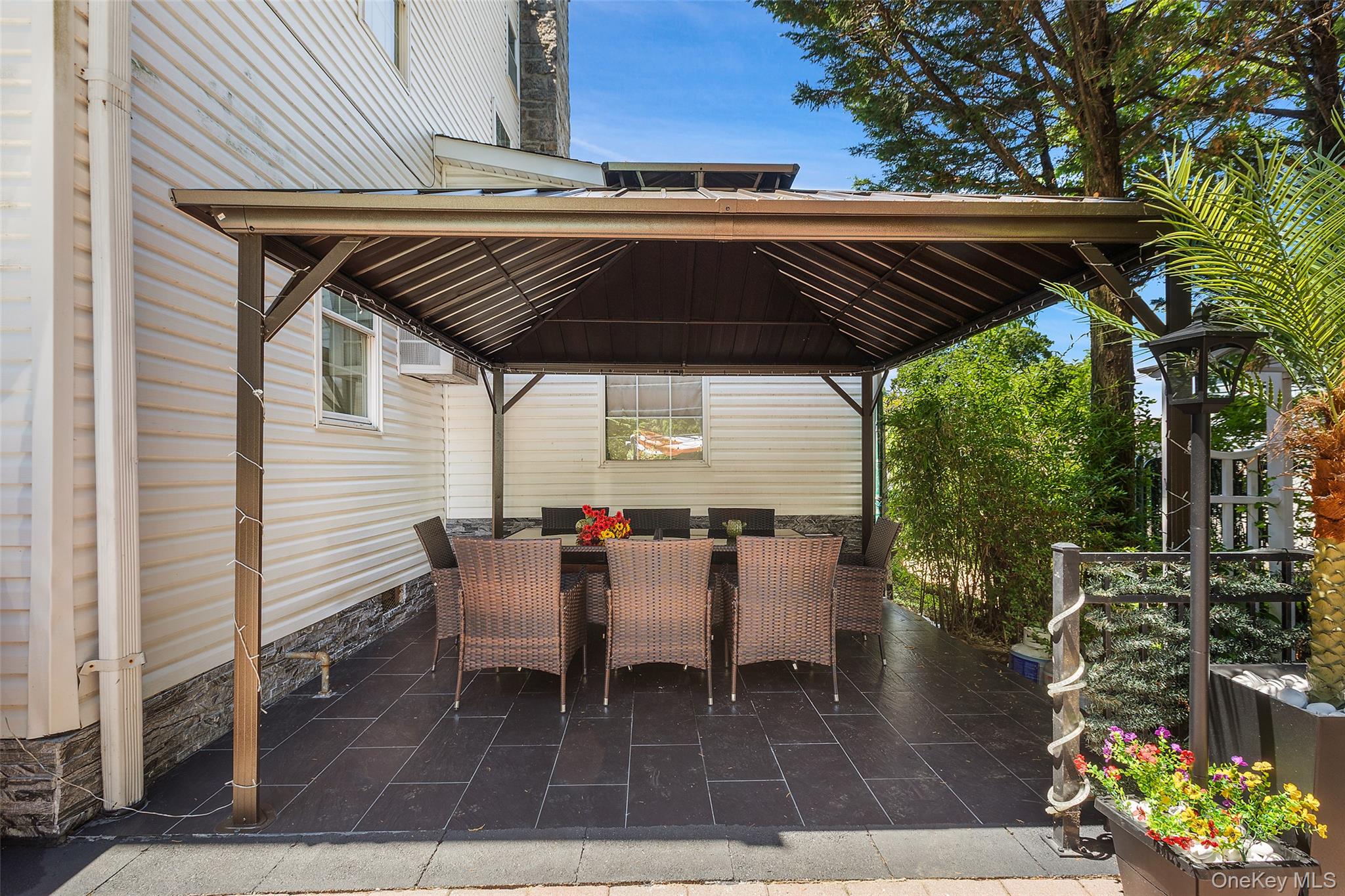 74 Elaine Terrace