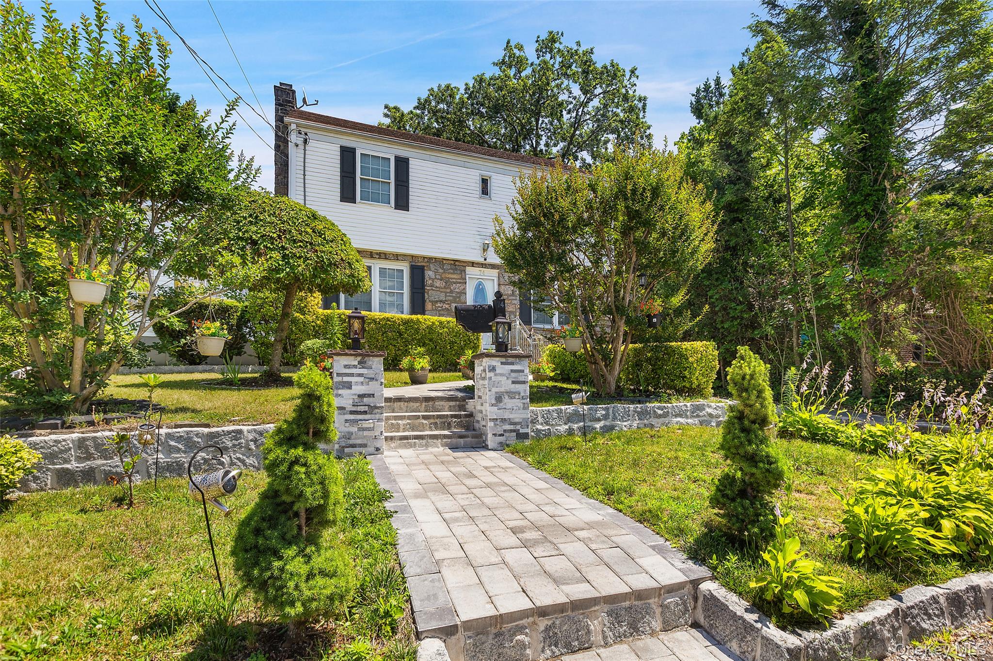 74 Elaine Terrace