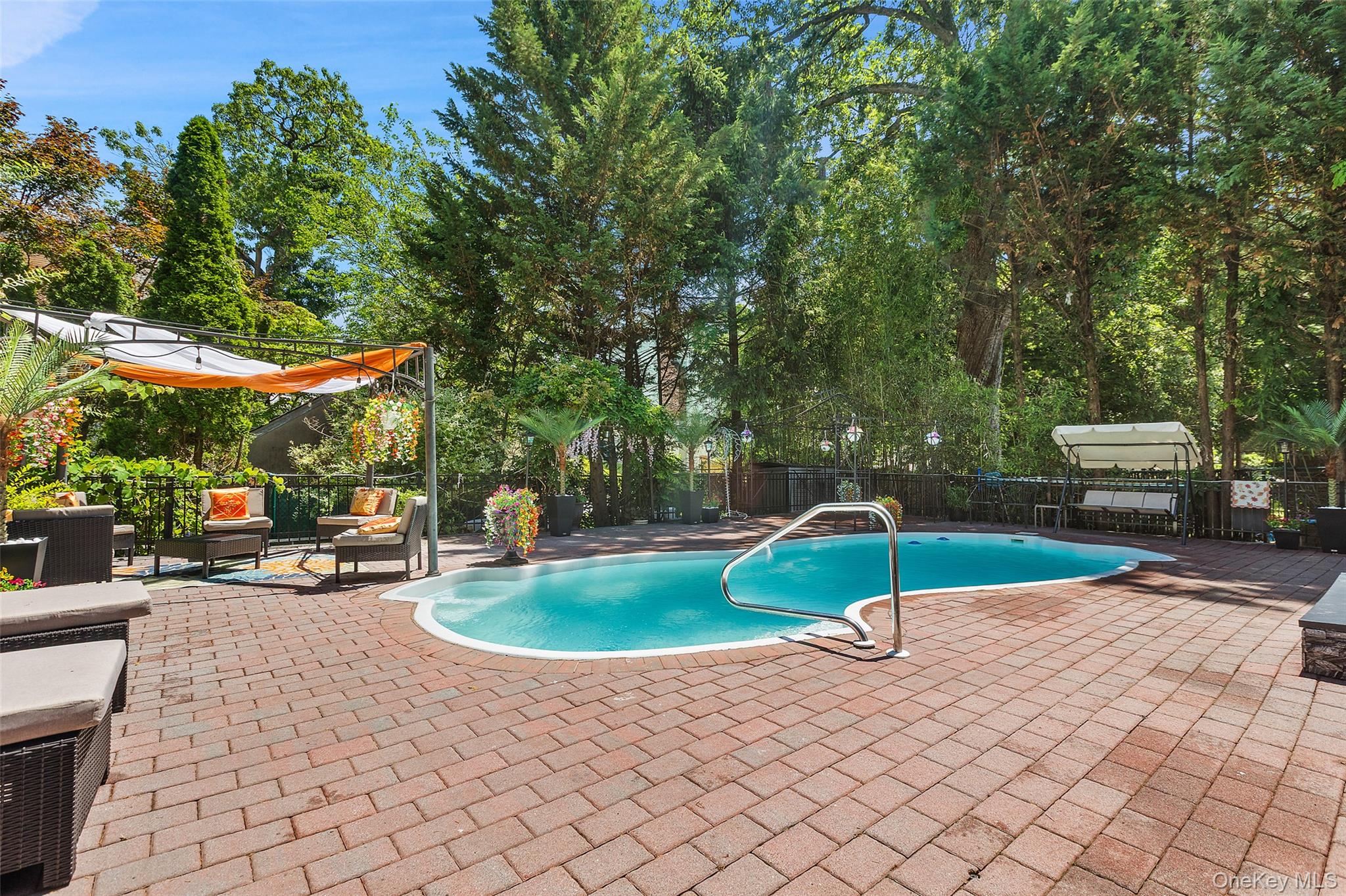 74 Elaine Terrace