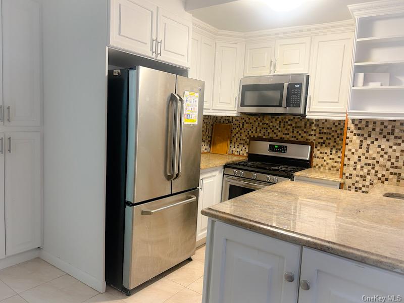 420 W 206th Street Unit: 1E