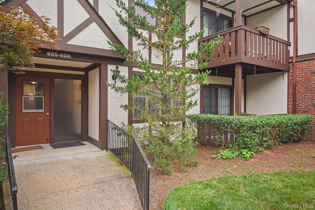 636 Sierra Vista Lane