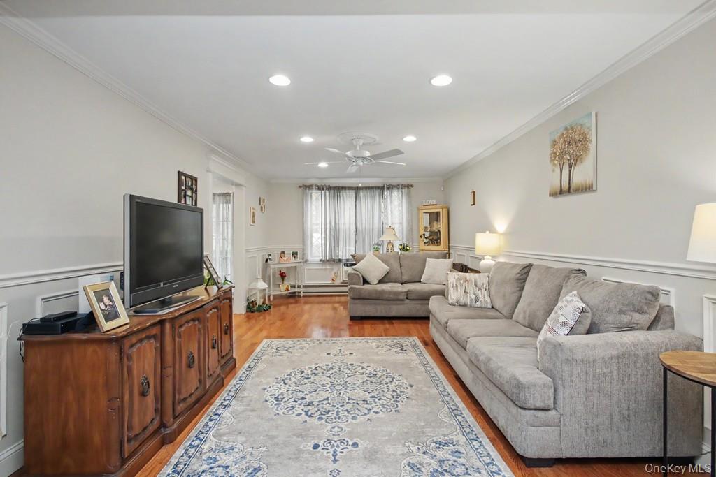 636 Sierra Vista Lane