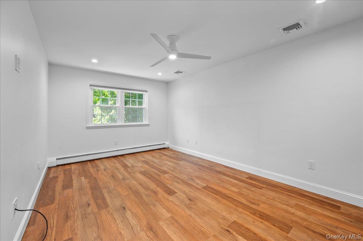 76 Smith Avenue