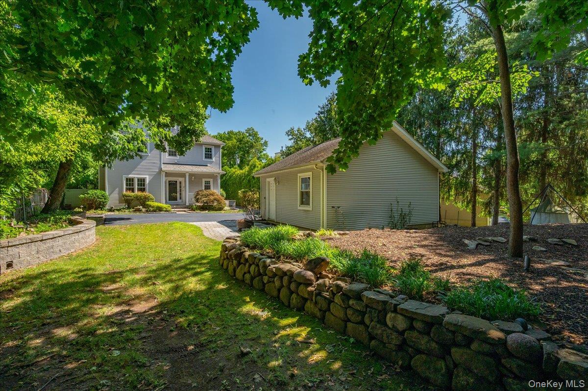 76 Smith Avenue