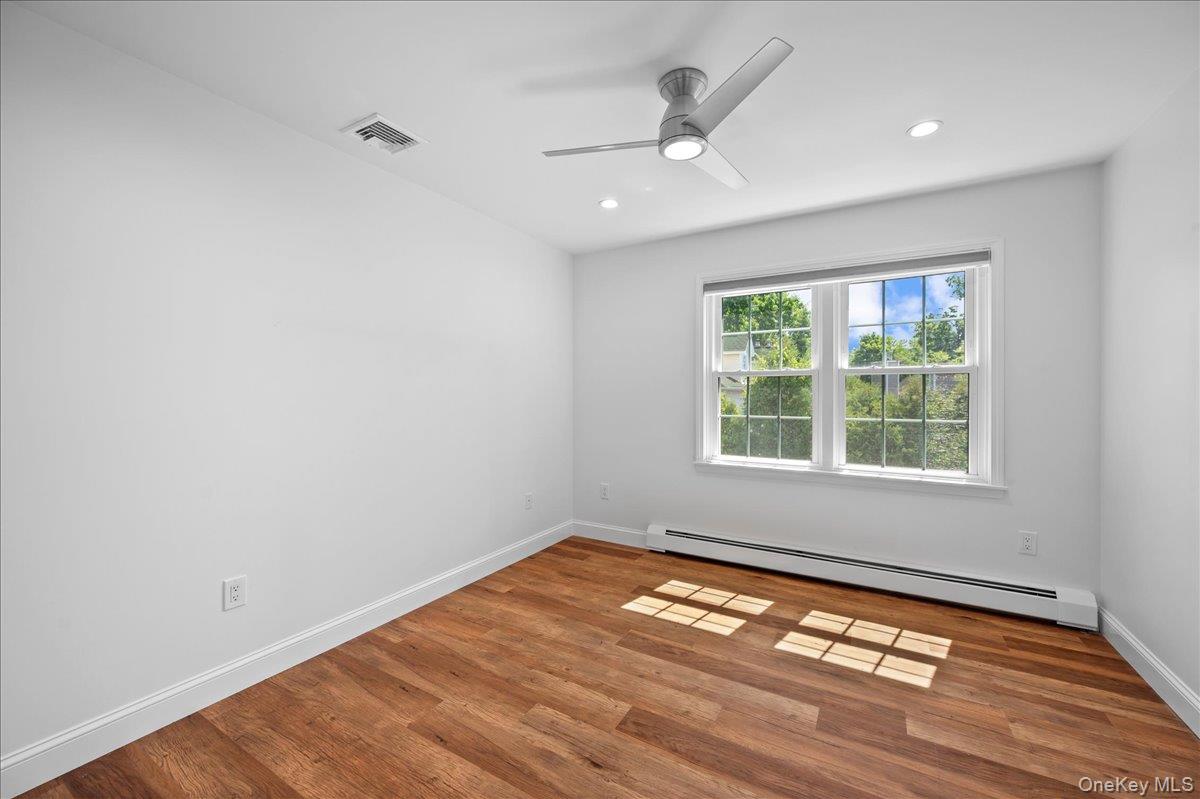 76 Smith Avenue