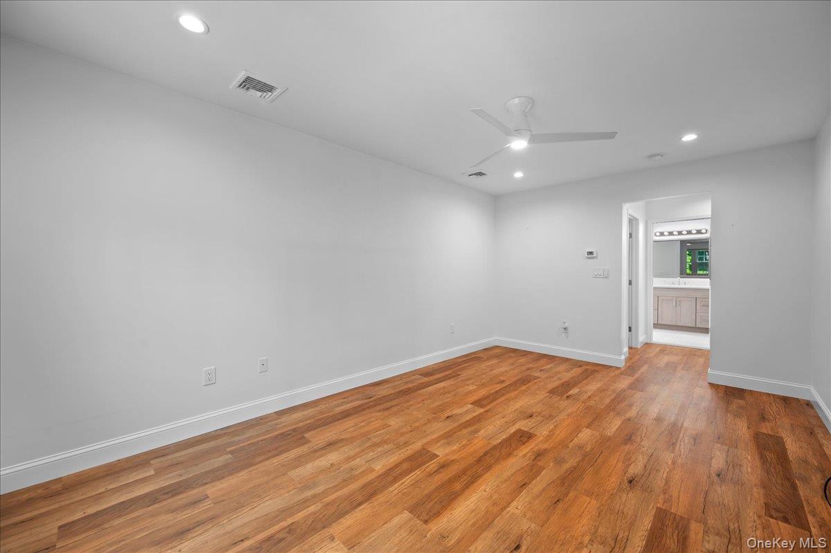 76 Smith Avenue