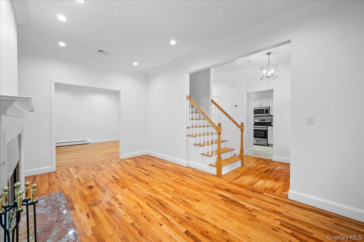 76 Smith Avenue