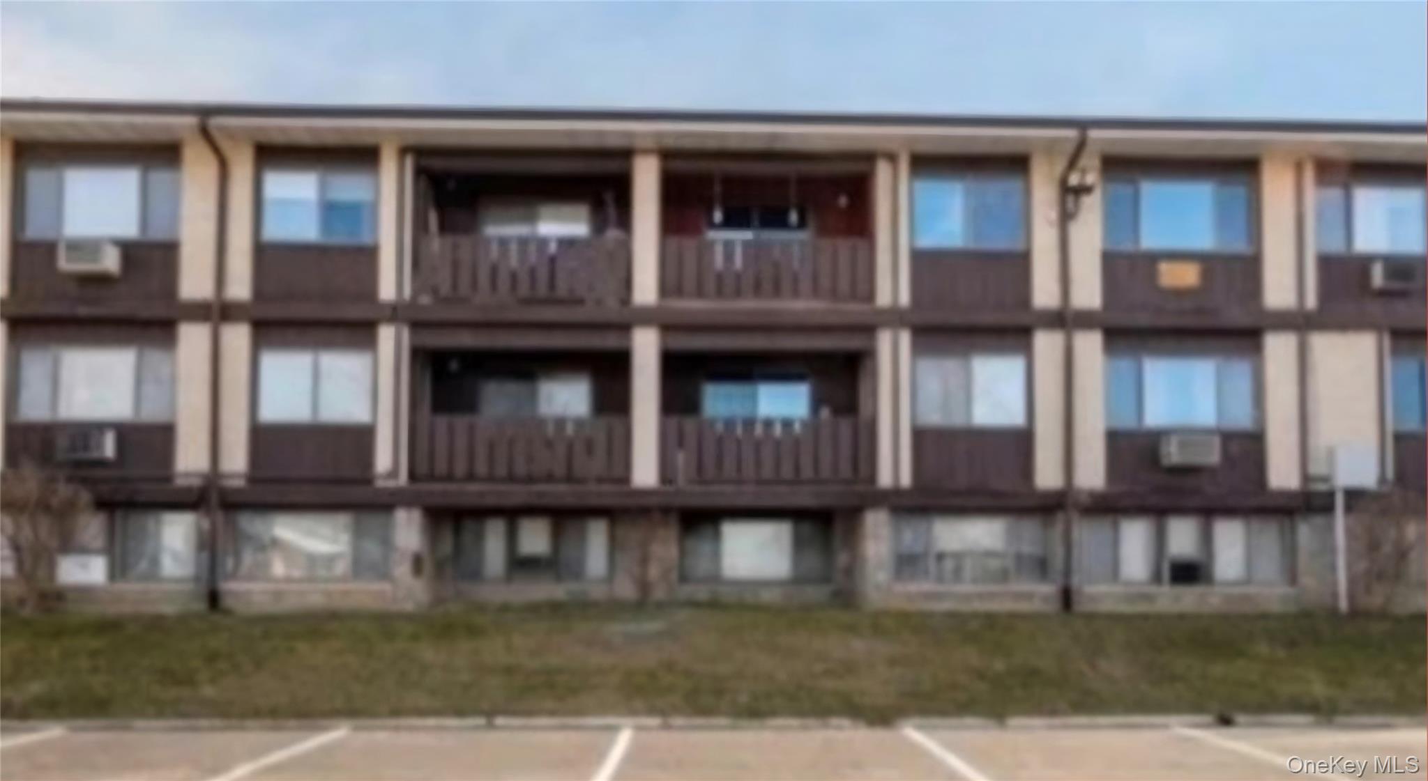 250 North Main Street Unit: F20