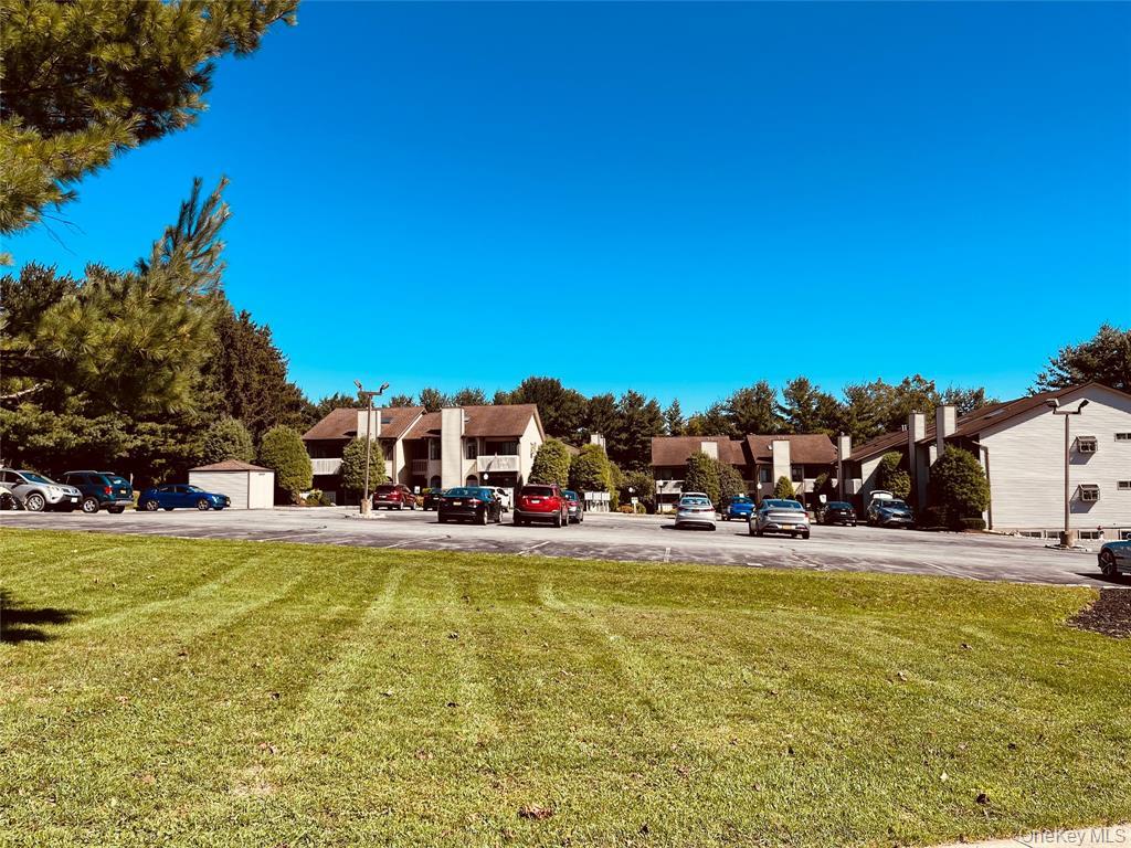 105 Pine Hollow Way