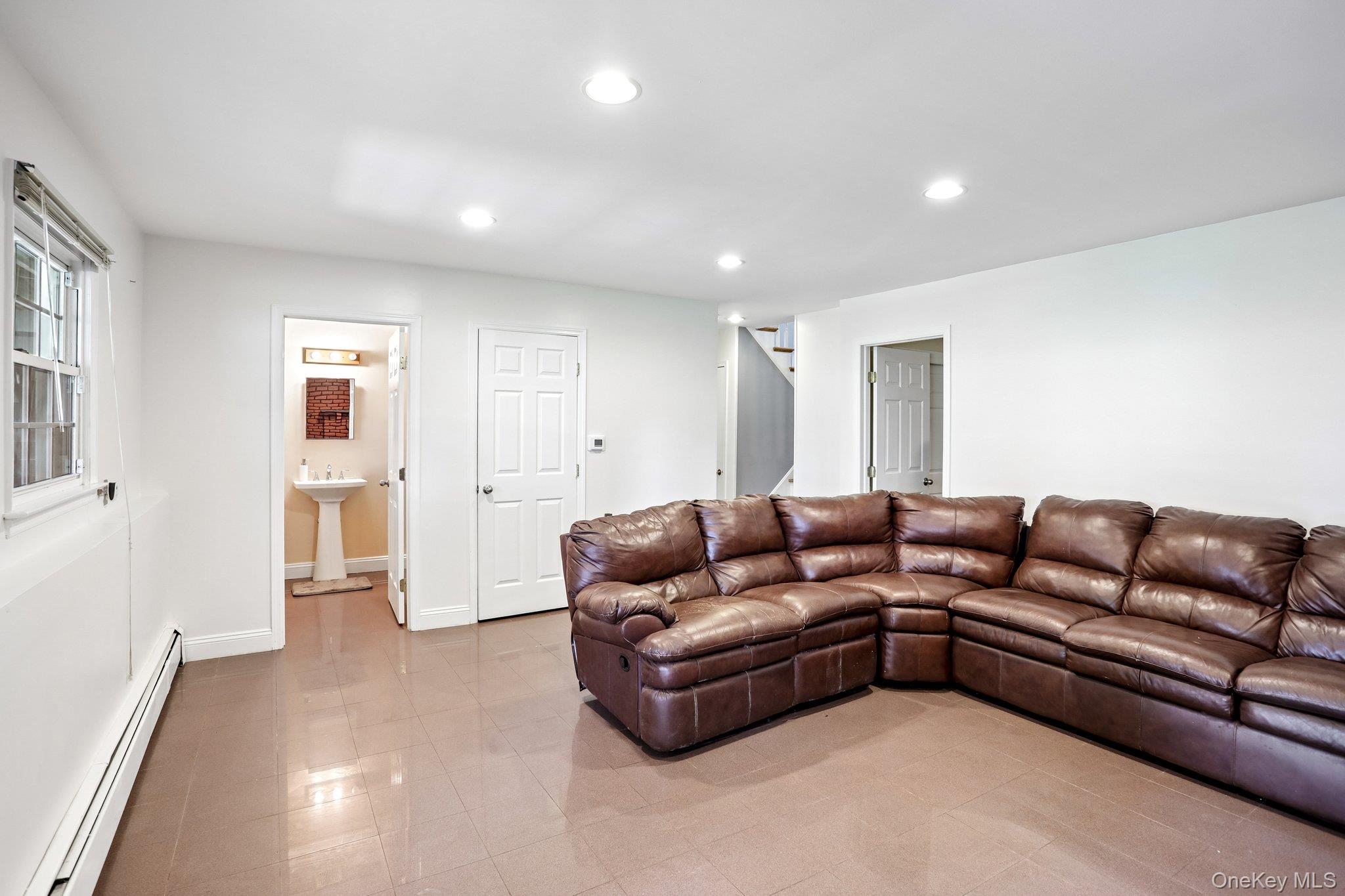 11 Harness Road