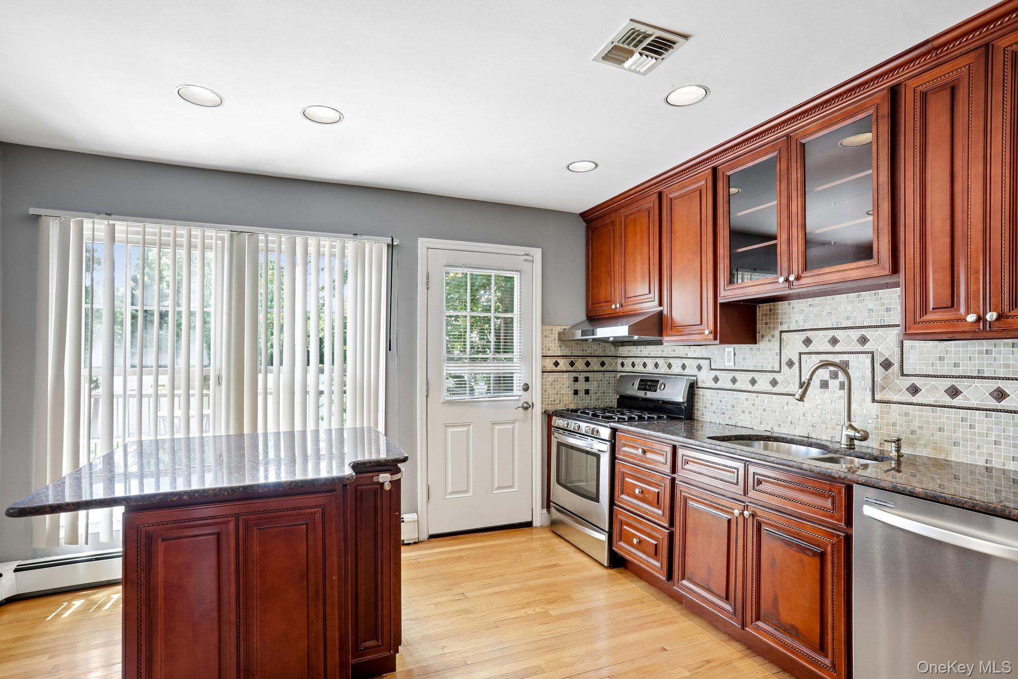 11 Harness Road