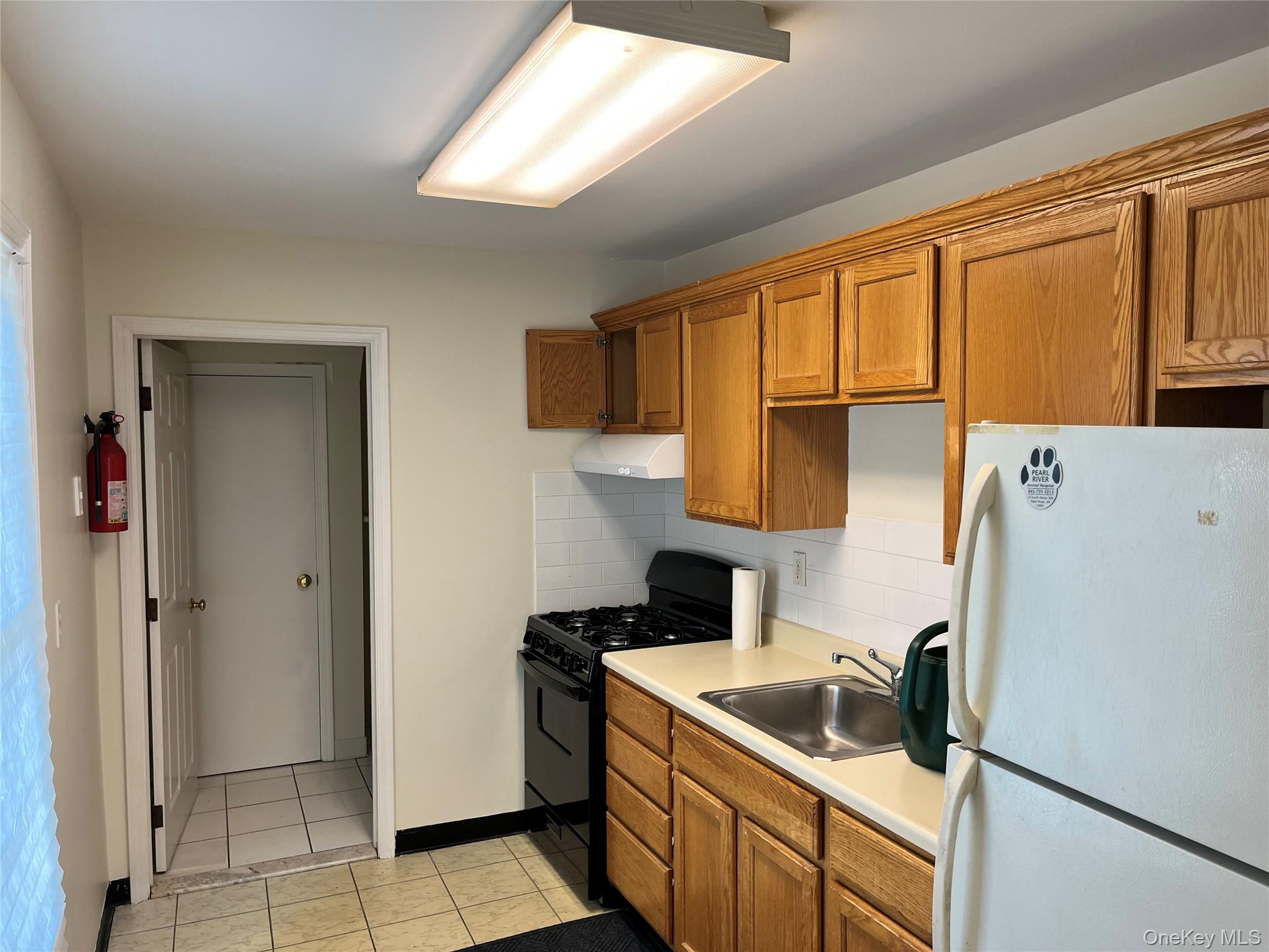 109 Main Street Unit: Rear entrance