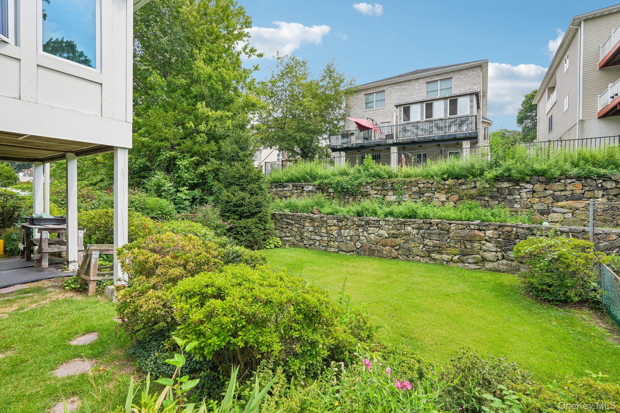 105 Hildreth Place