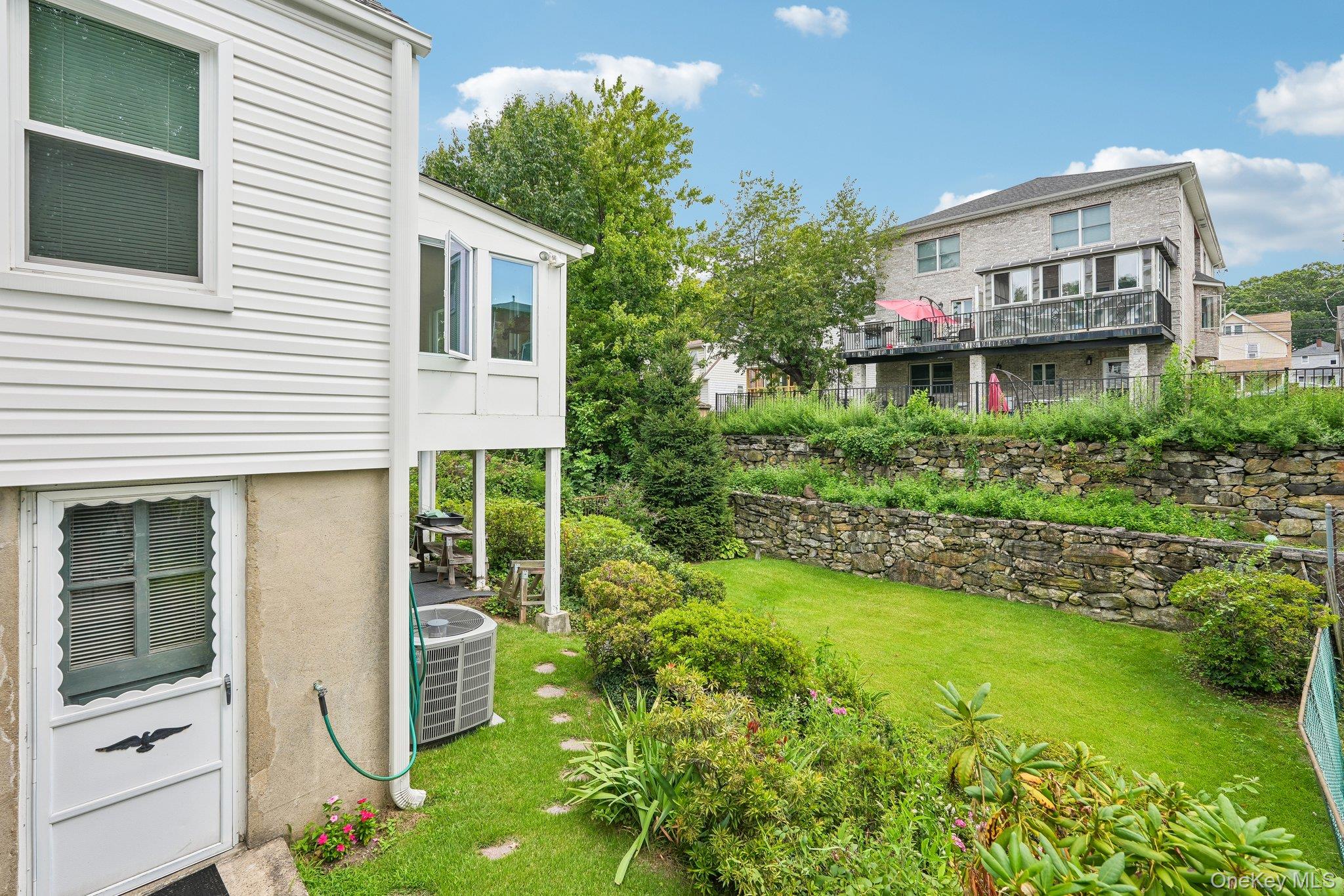 105 Hildreth Place