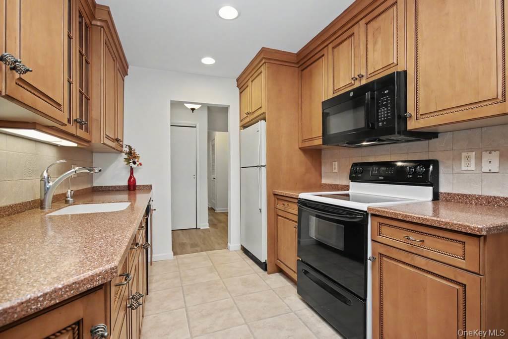 969 Sierra Vista Lane