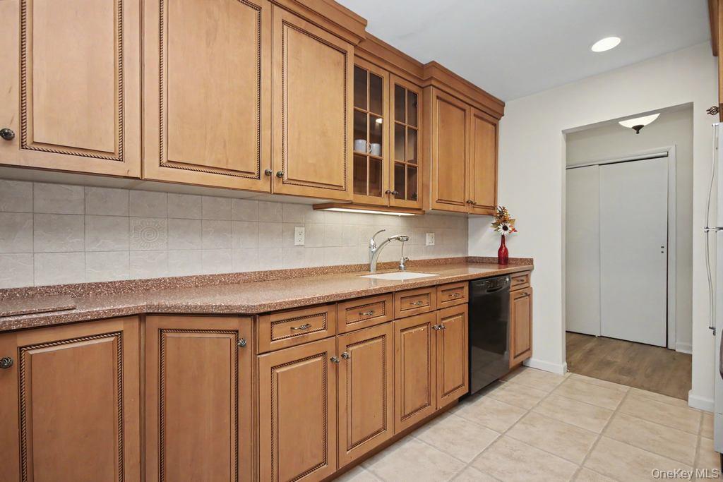 969 Sierra Vista Lane
