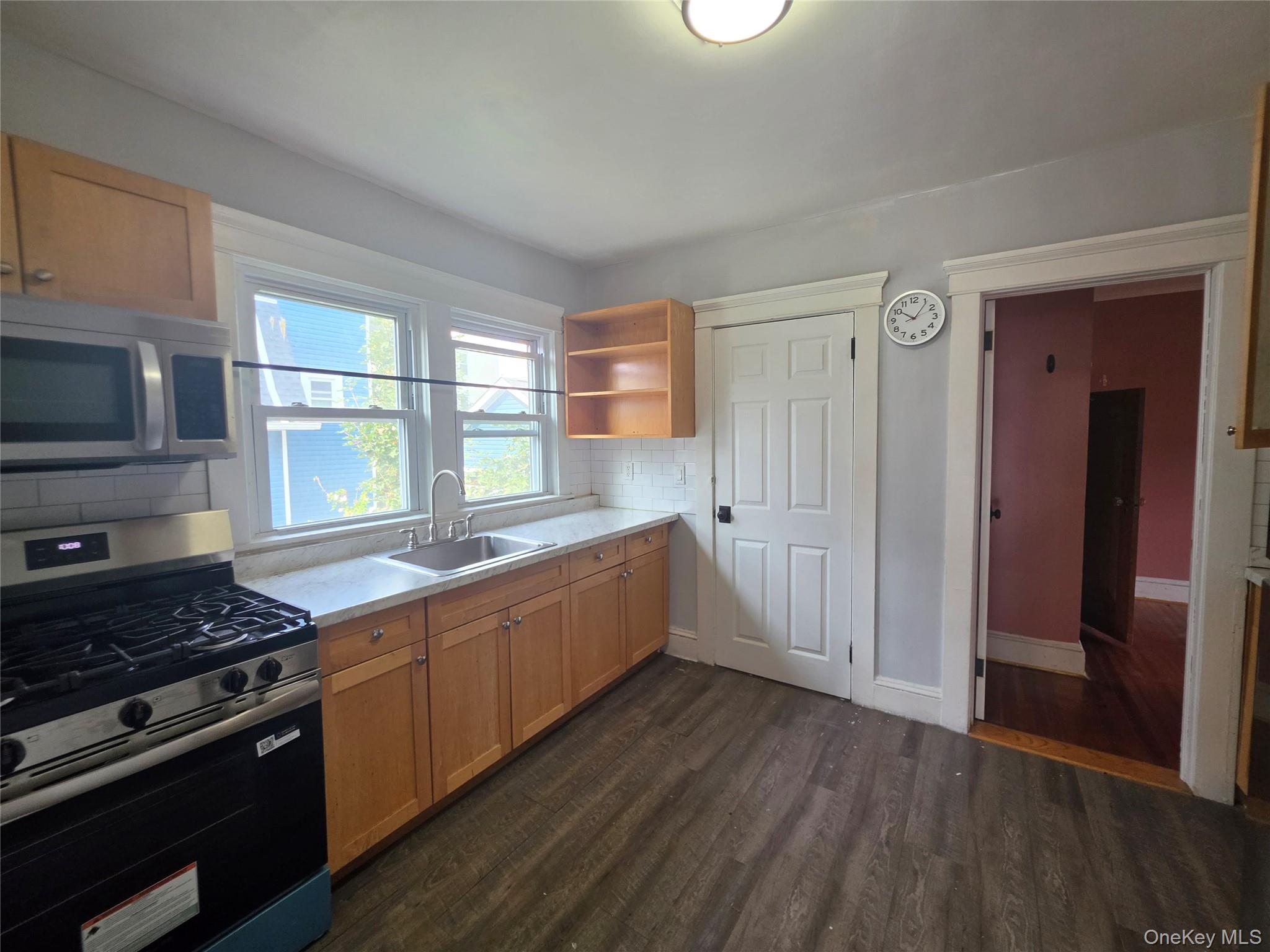 81 Waring Place Unit: Unit #2