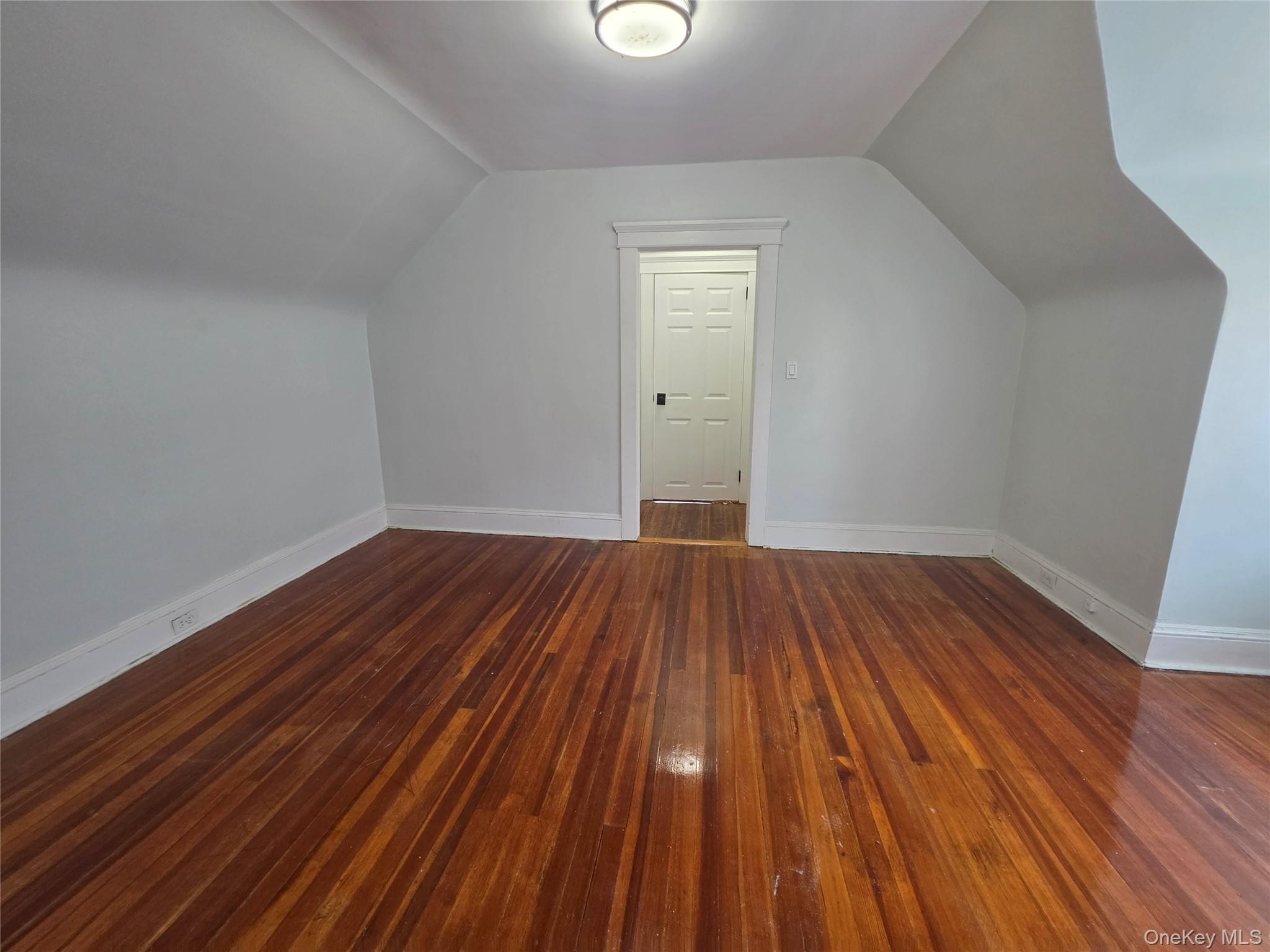 81 Waring Place Unit: 3