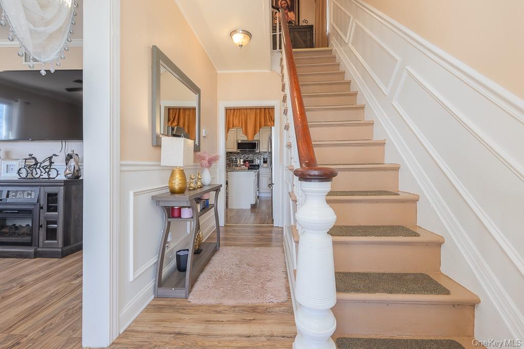 325 Westside Avenue