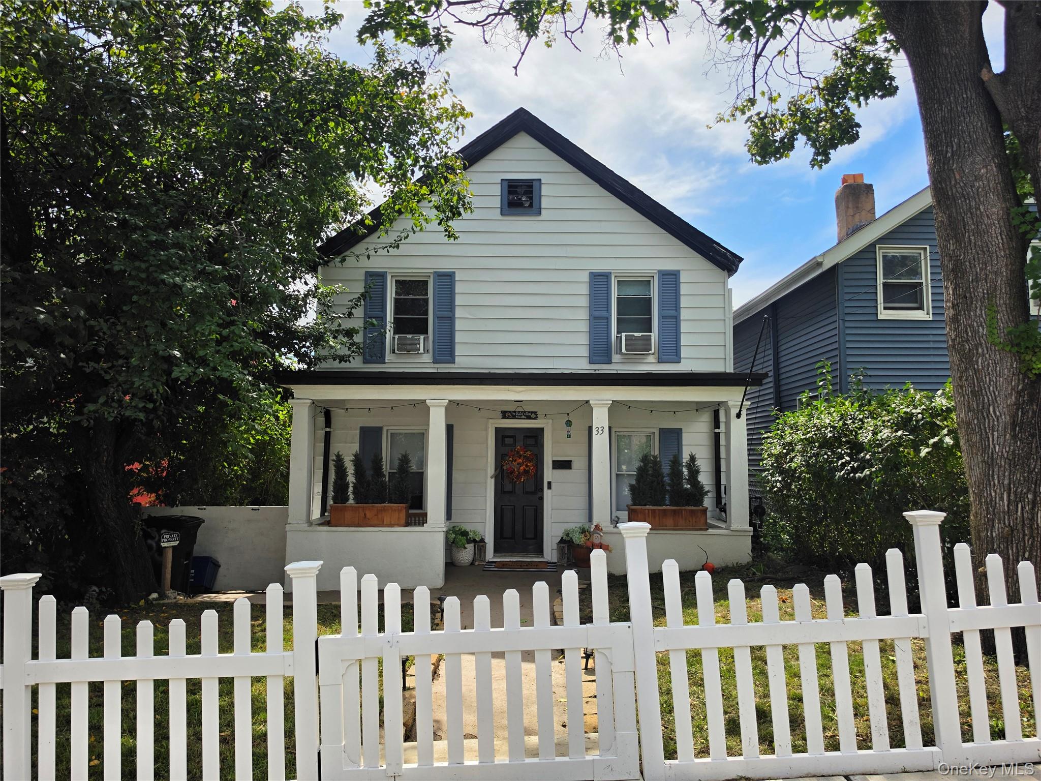 33 E Catherine Street