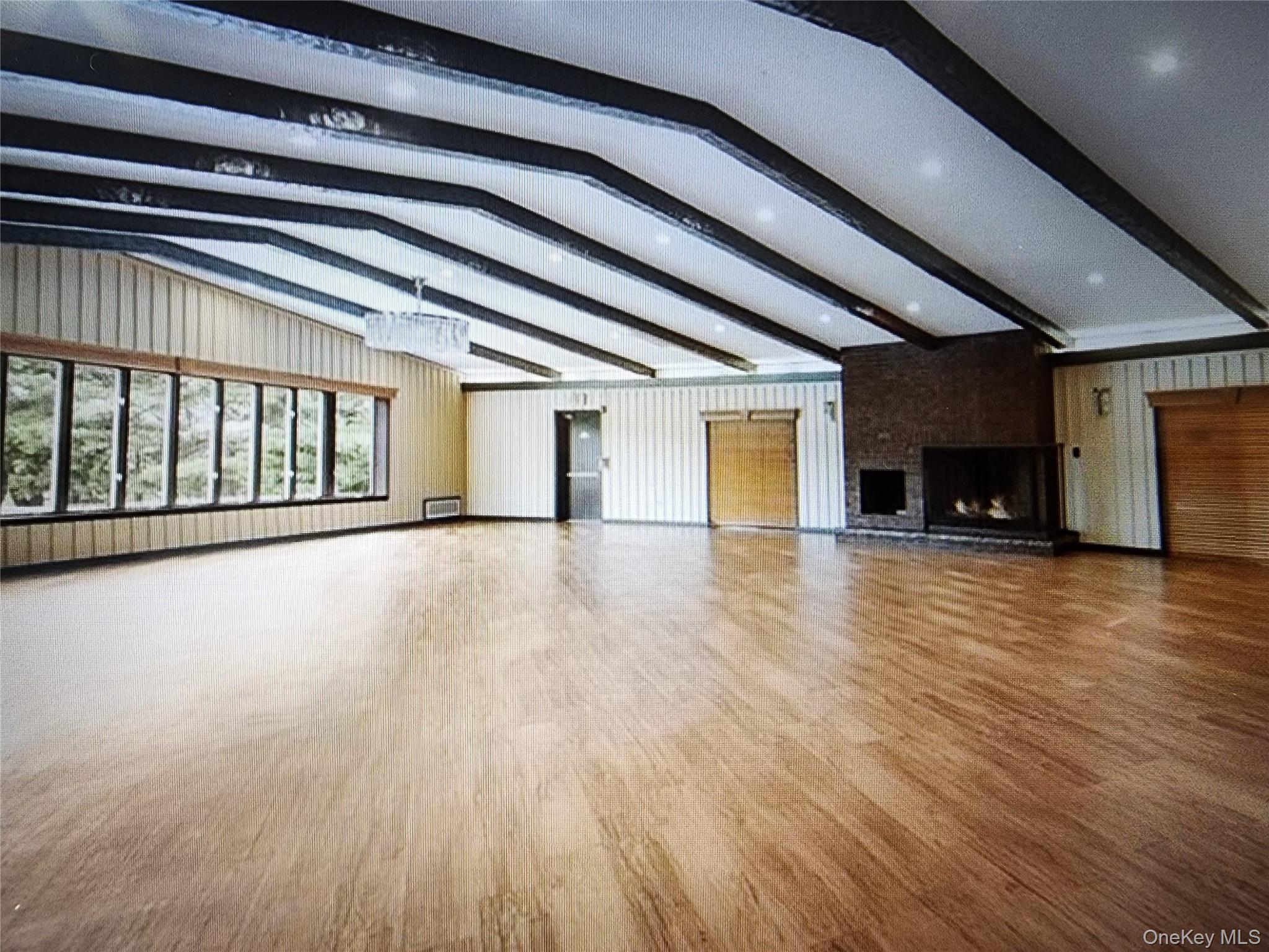 320 Country Club Lane