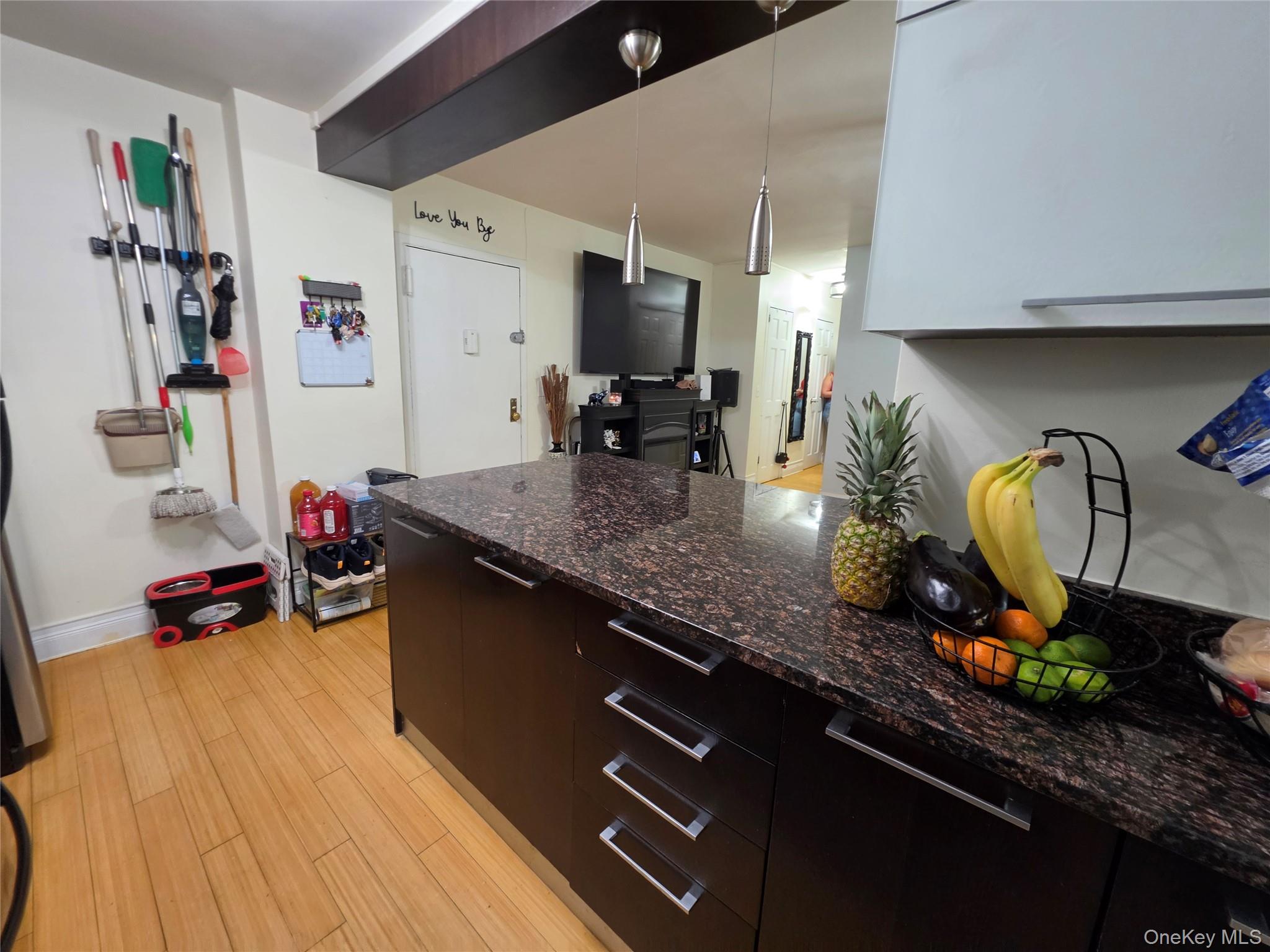 875 Morrison Avenue Unit: #1B