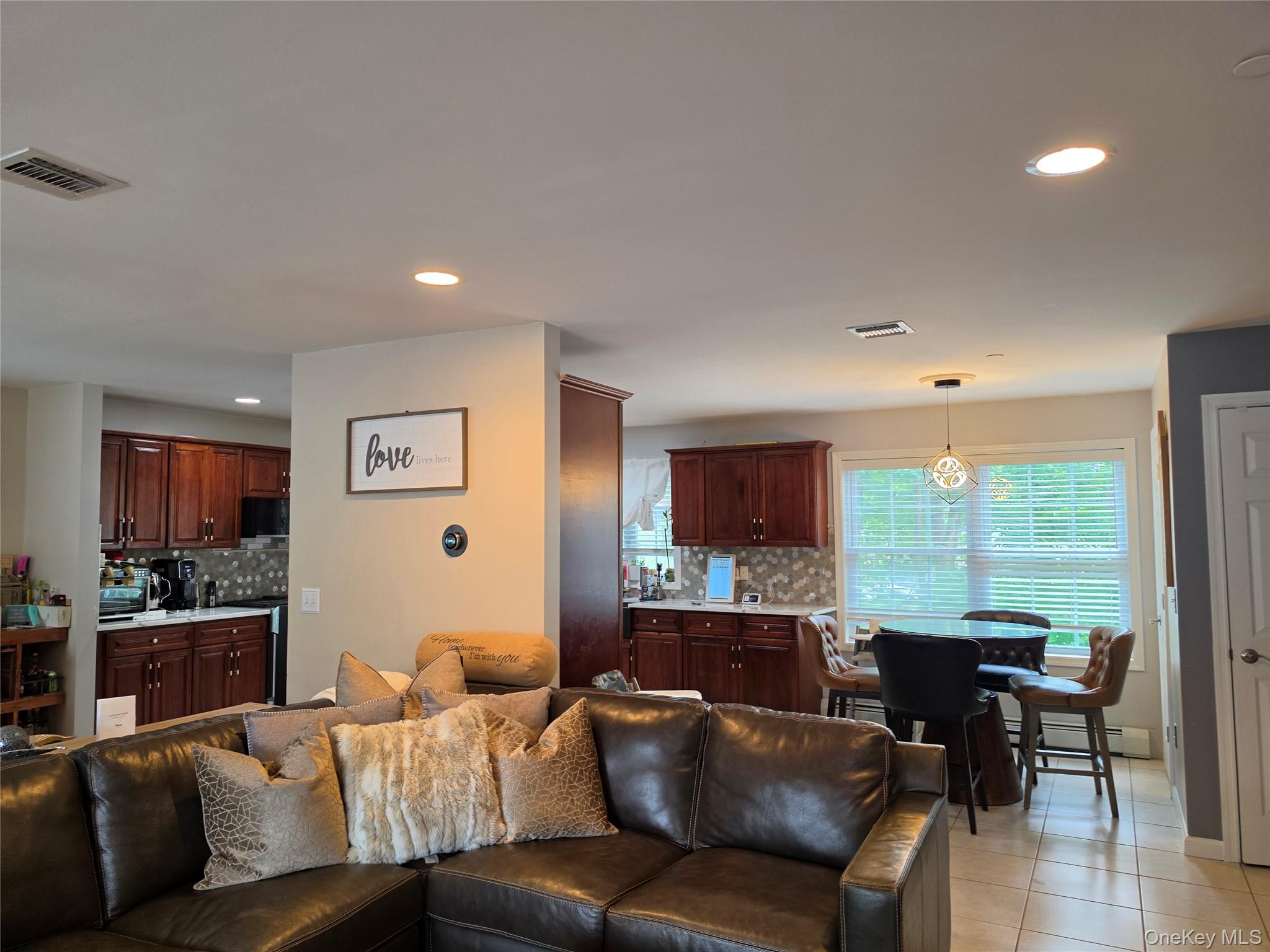 875 Morrison Avenue Unit: #1B